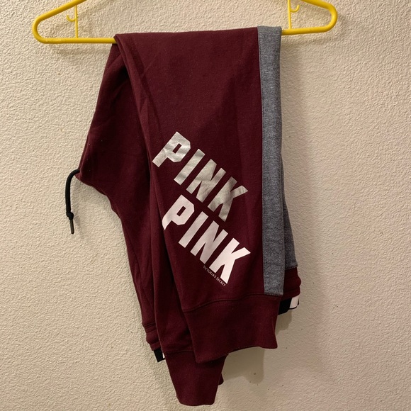 ✨VS PINK Sweatsuit Set✨ - Picture 3 of 4